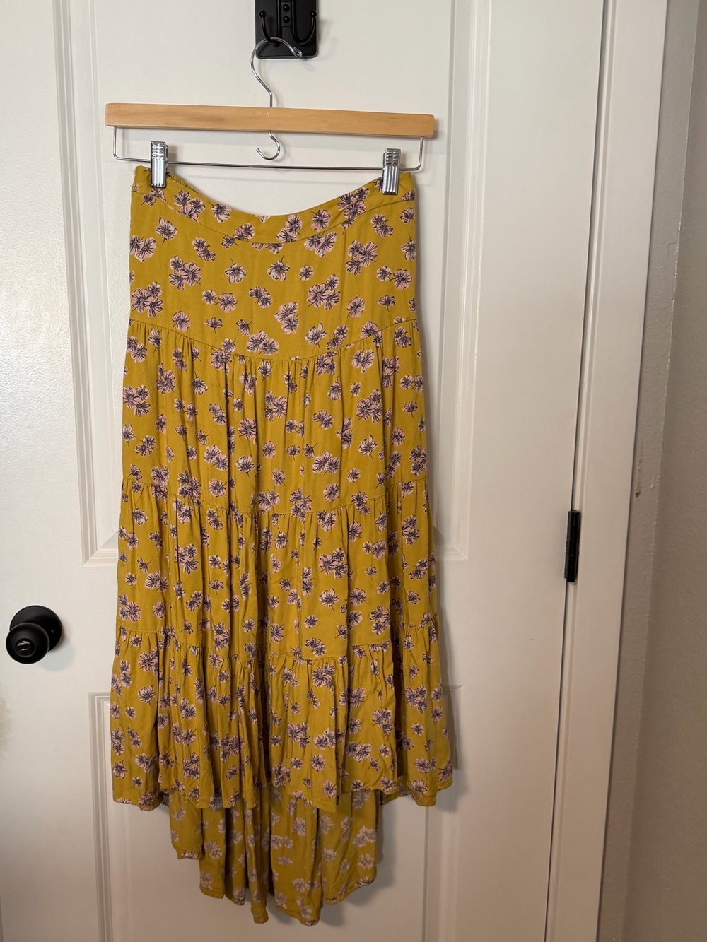 Woman’s Yellow floral high low Midi Skirt dip extra small